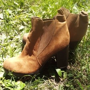 Tan American Eagle Boots